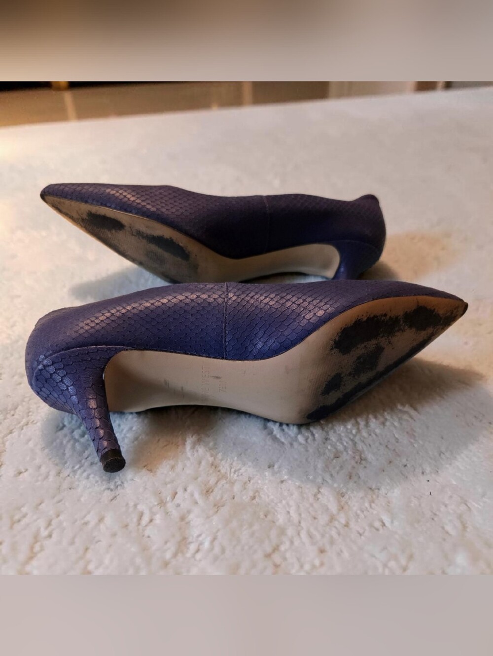 Nine West Navy Pointed-Toe Textured Pumps - Picture 8 of 9